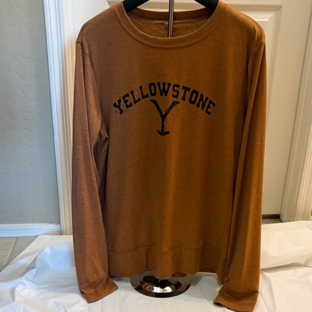 Yellowstone Crewneck Sweatshirt in Rust Orange/rust